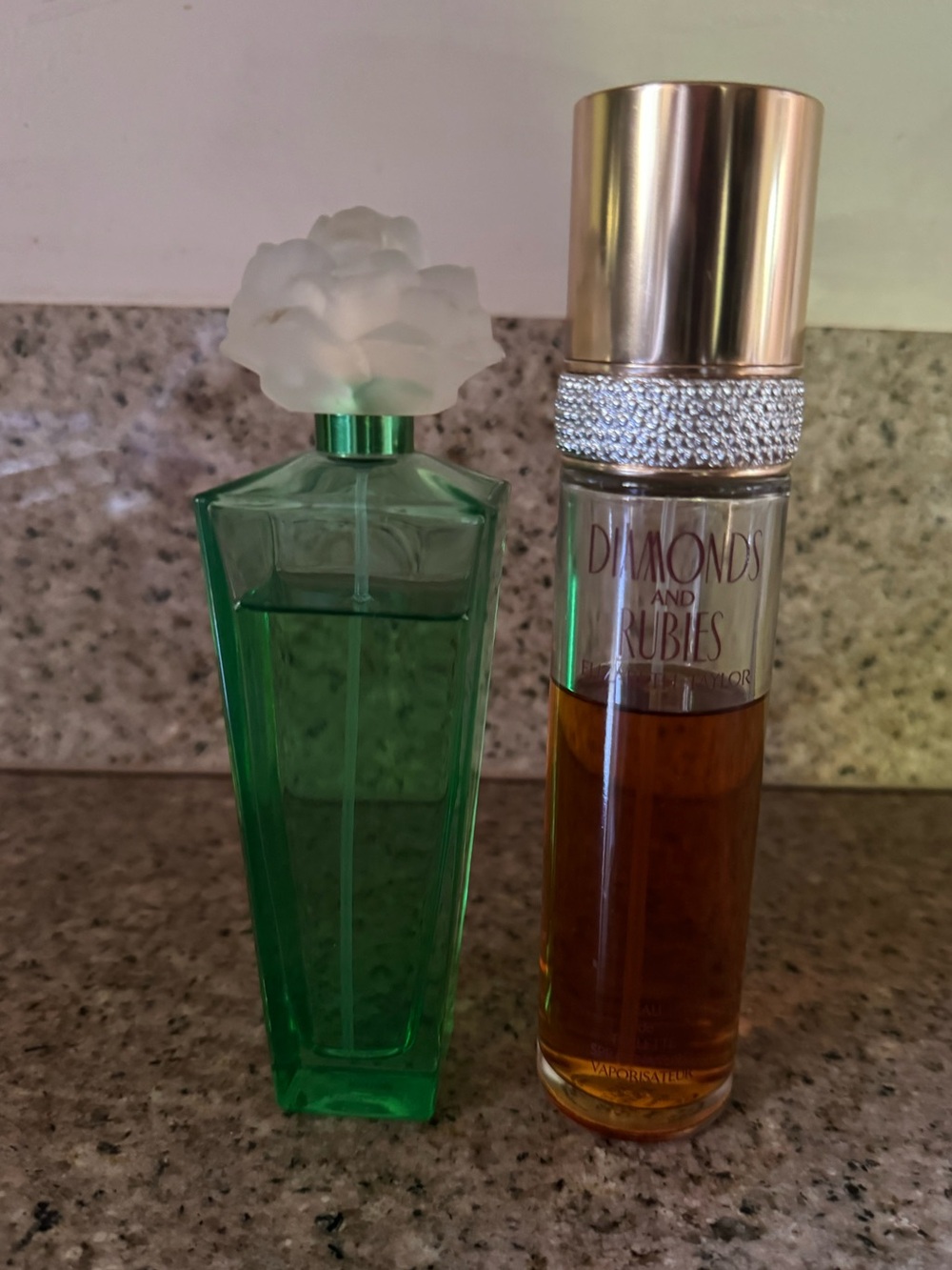 Perfume bundle elizabeth Taylor and Elizabeth Arden gardenia perfume